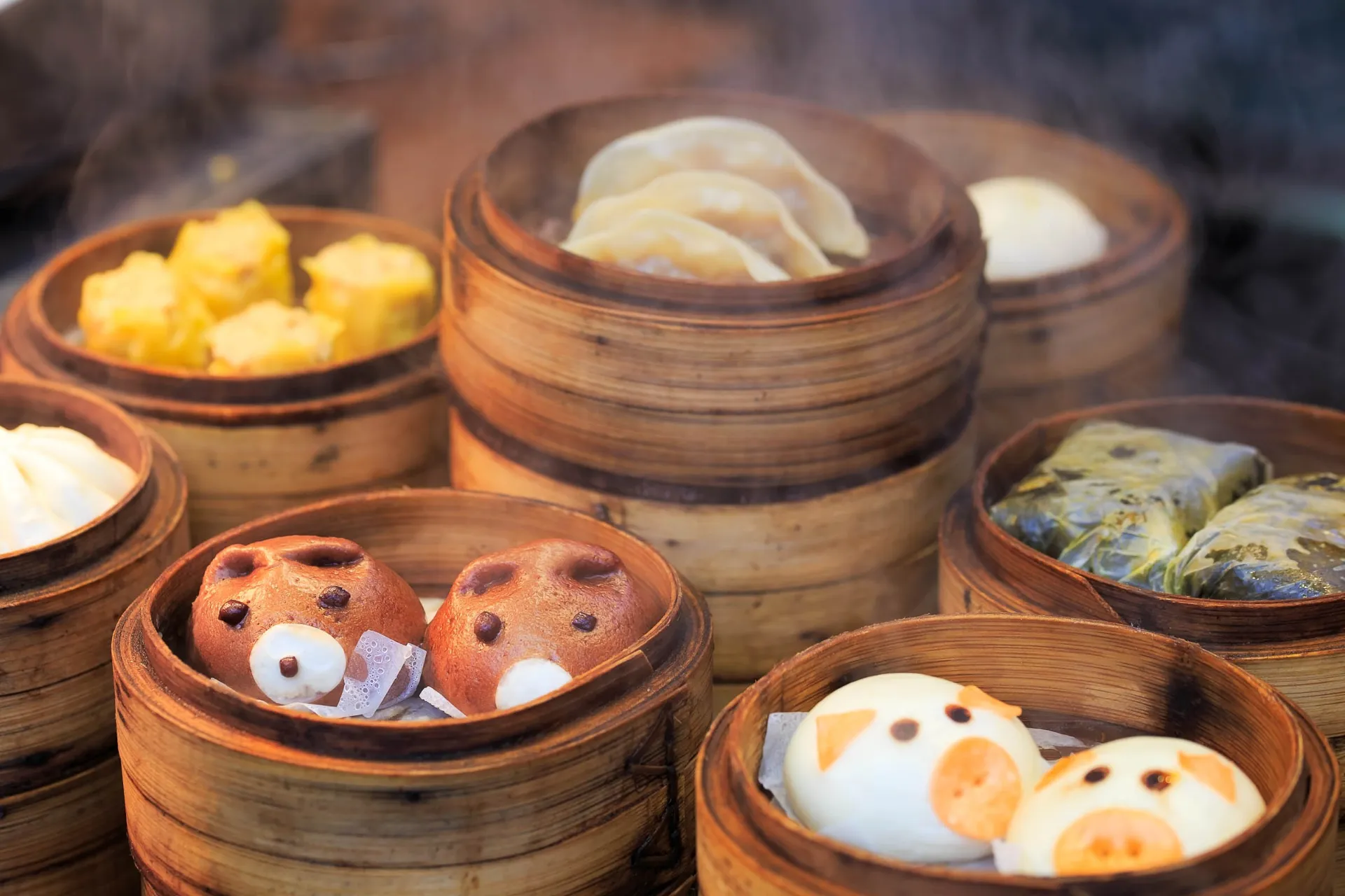 Dim sum w bambusowych koszykach Dim sum w bambusowych koszykach