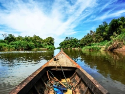 Spokojne wody delty Mekongu